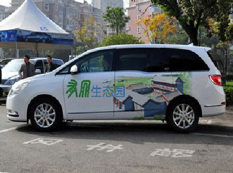 鹰潭户外车贴喷绘如何保持效果?